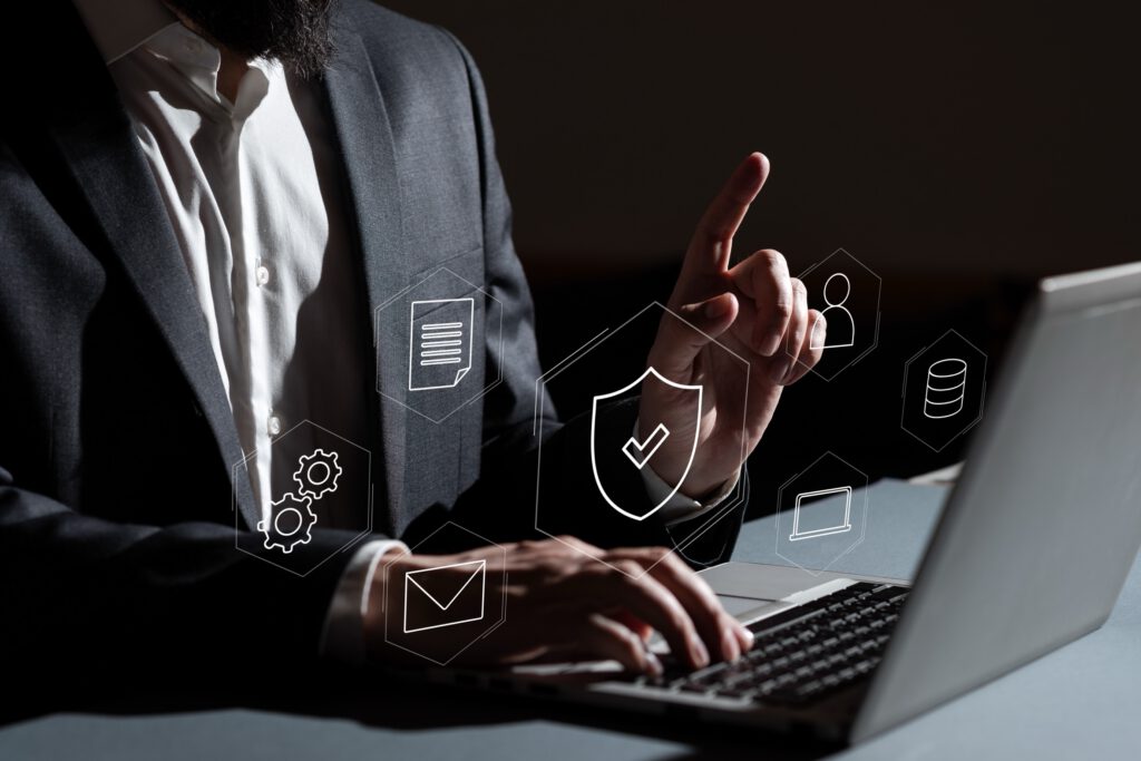 Ixquick - Der Mann arbeitet am Computer